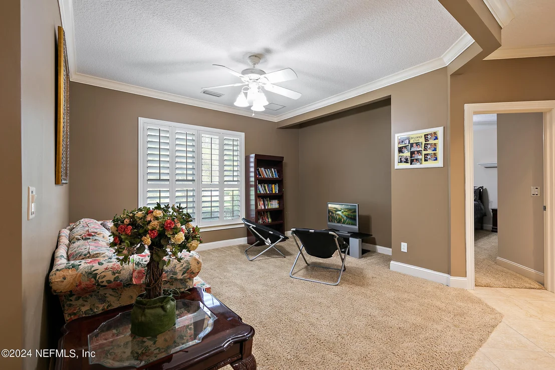 Photo of 329 SUMMERSET Drive