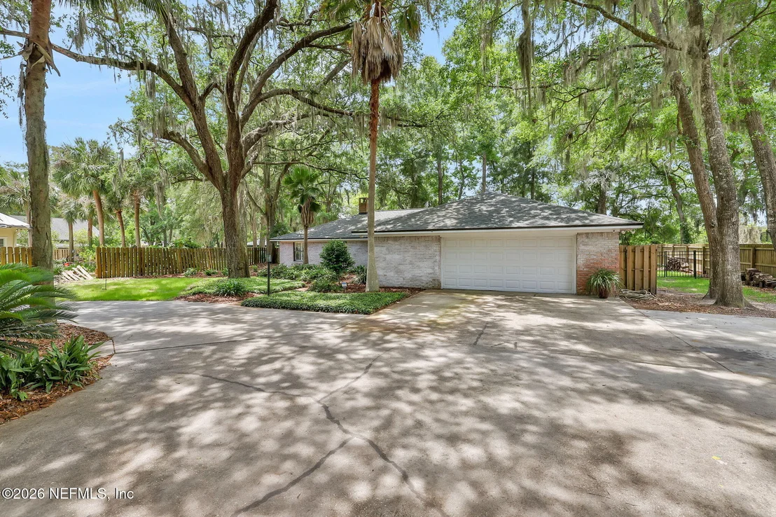 Photo of 86183 MEADOWFIELD BLUFFS Road