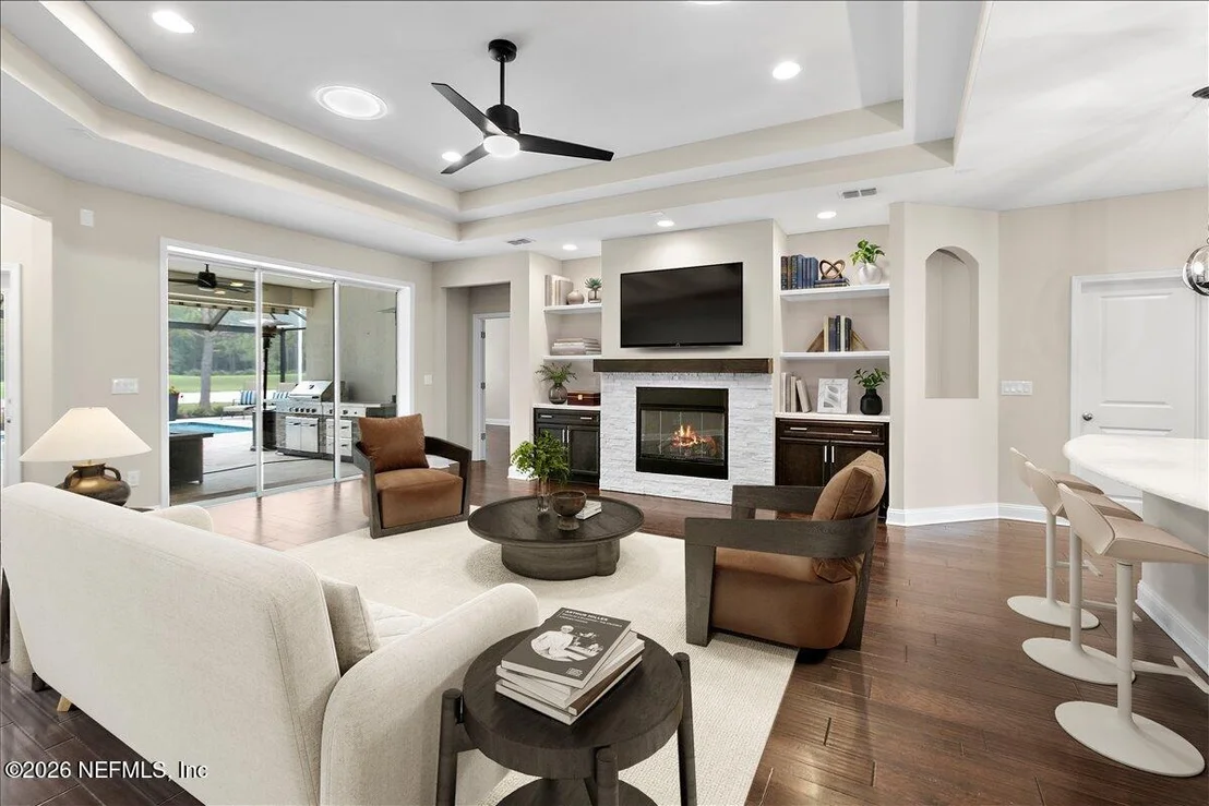 Photo of 160 GREENVIEW Lane