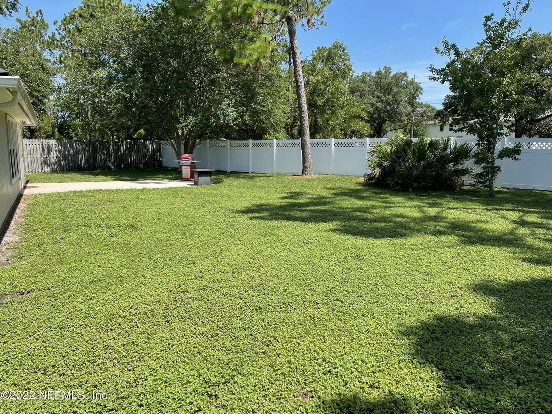 Photo of 1053 BUTTERCUP Drive