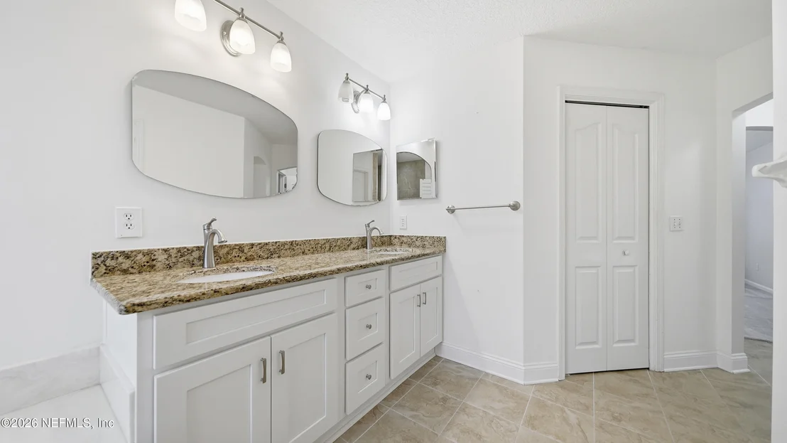Photo of 13105 HARBORTON Drive