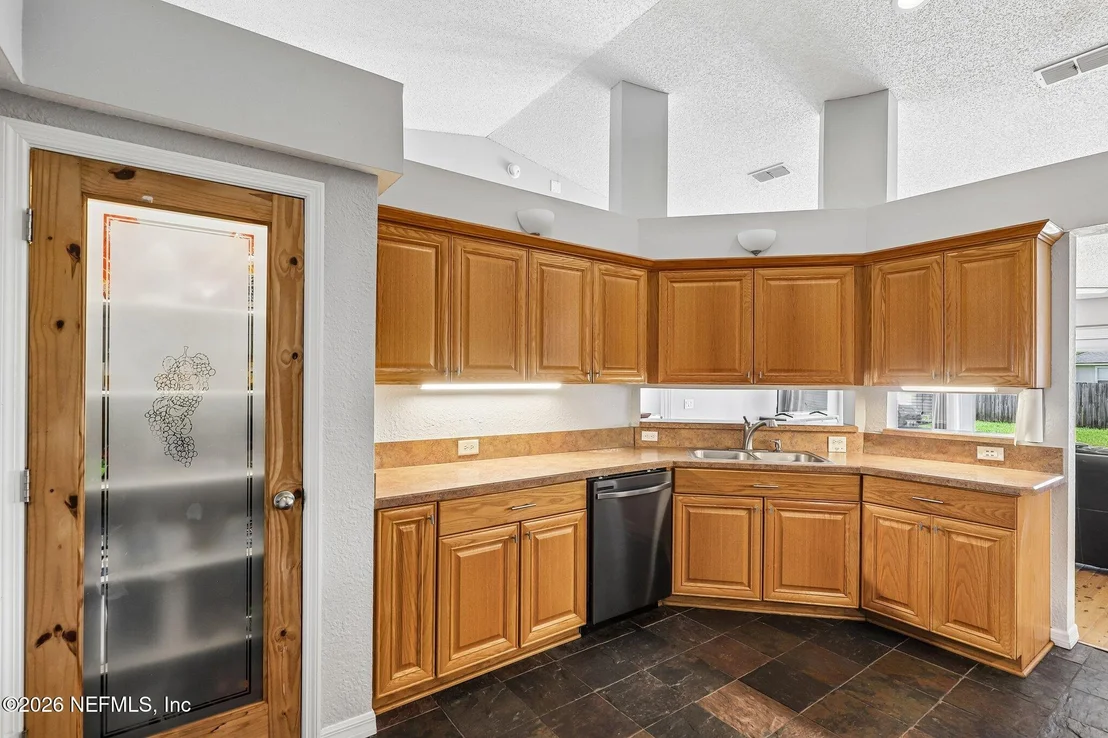 Photo of 3178 WAVERING Lane
