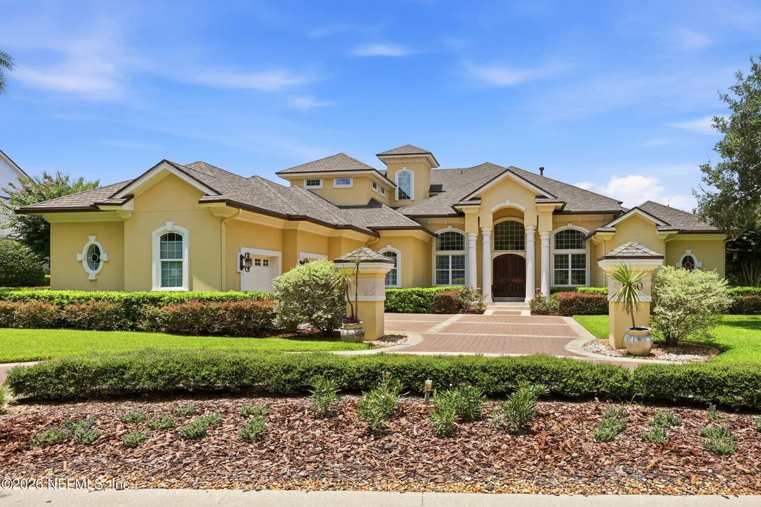 Photo of 1160 REGISTRY Boulevard