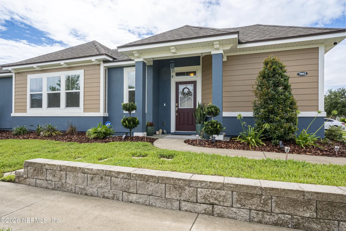 Photo of 7002 AZALEA GROVE Drive
