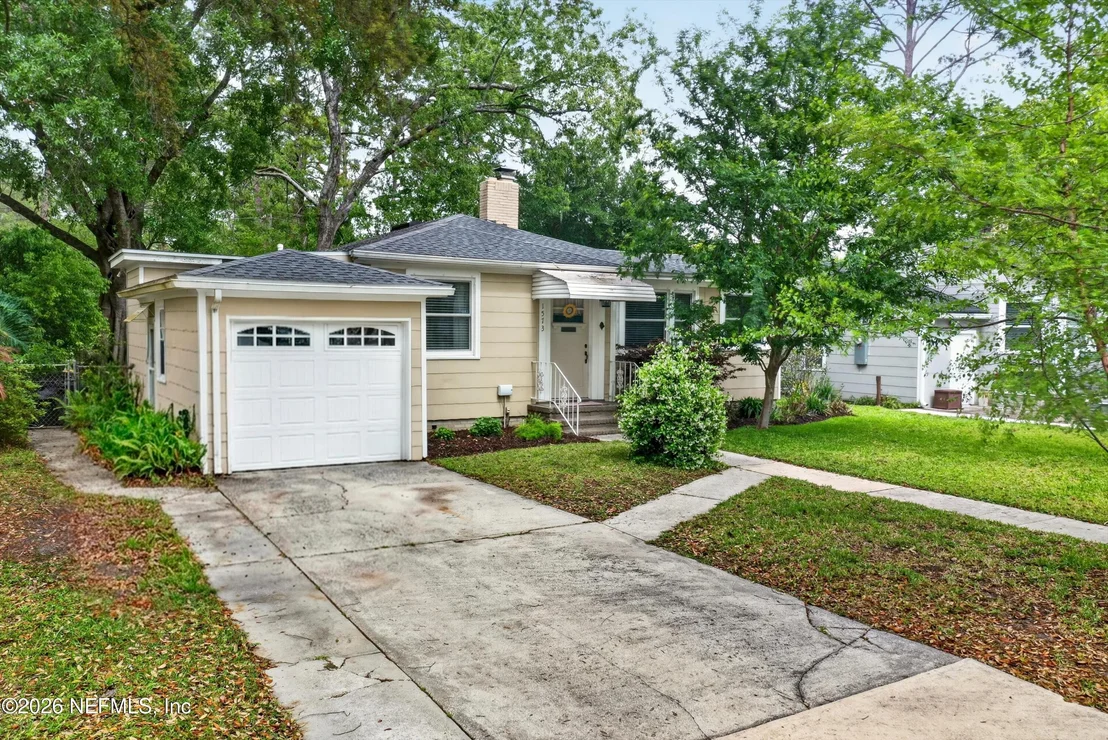 Photo of 1573 CHARON Road
