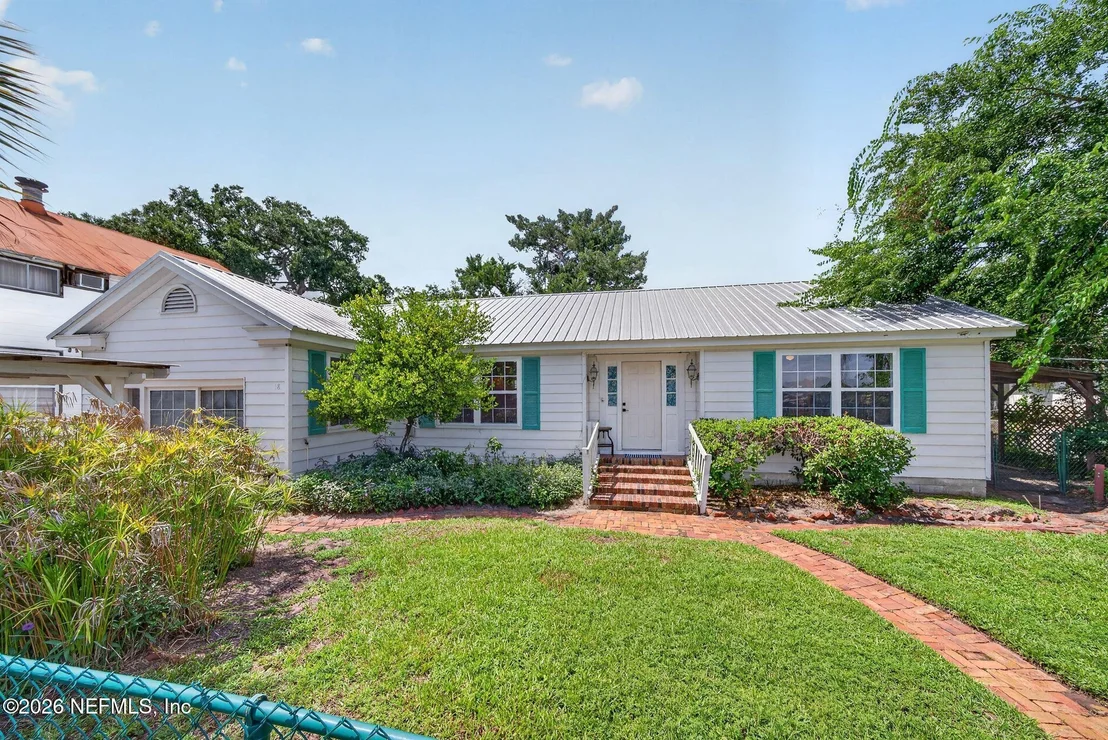 Photo of 18 OCEAN Avenue