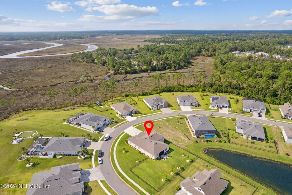 Photo of 85475 FALL RIVER Parkway
