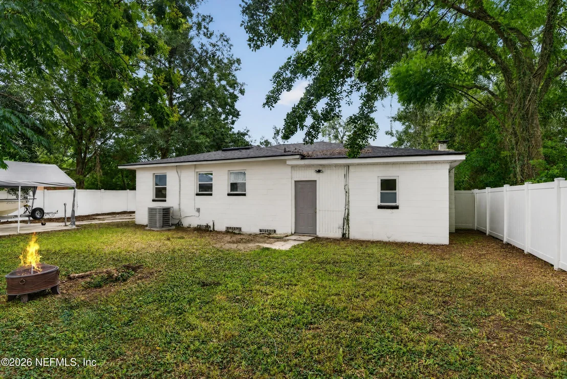 Photo of 4547 ALPHA Avenue