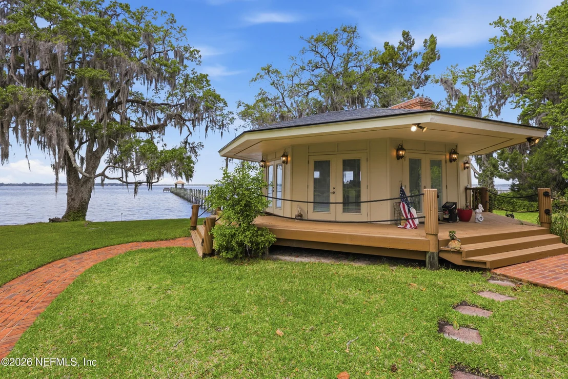 Photo of 13200 MANDARIN Road
