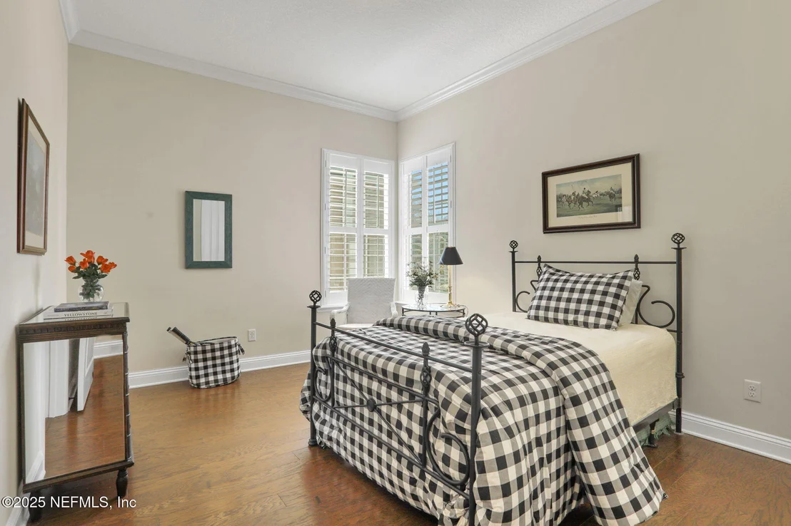Photo of 1624 SUGAR LOAF Lane