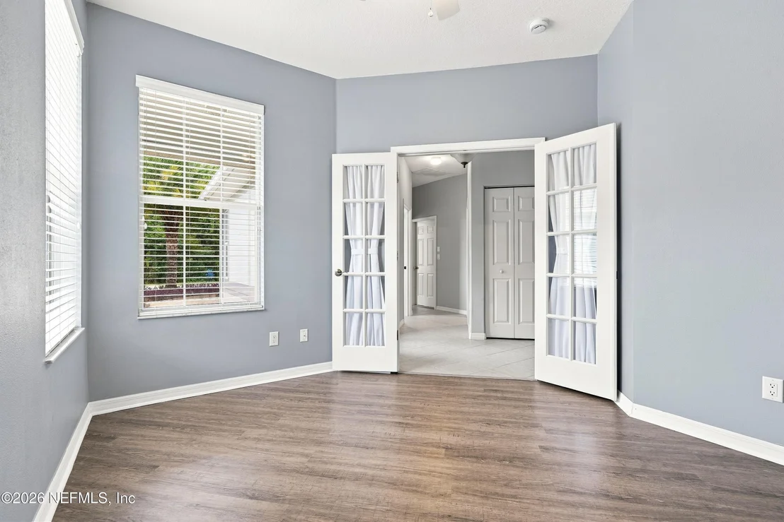 Photo of 629 KNOLLWOOD Lane