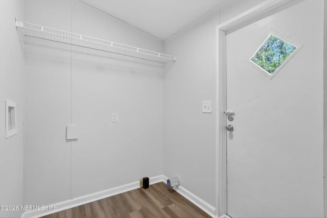 Photo of 7595 OAK FOREST Road