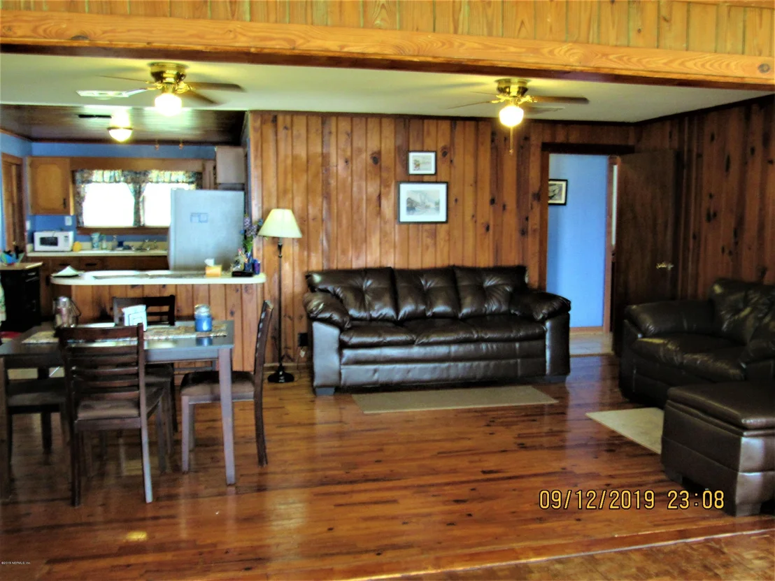 Photo of 263 W RIVER Road