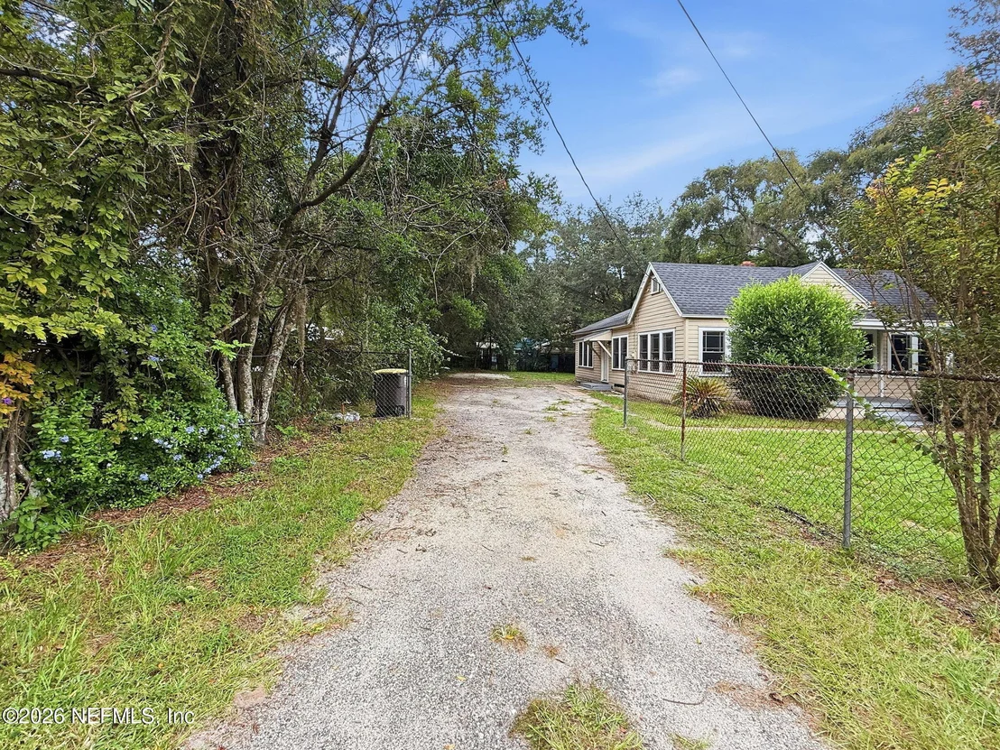 Photo of 7739 HAMMOND Boulevard