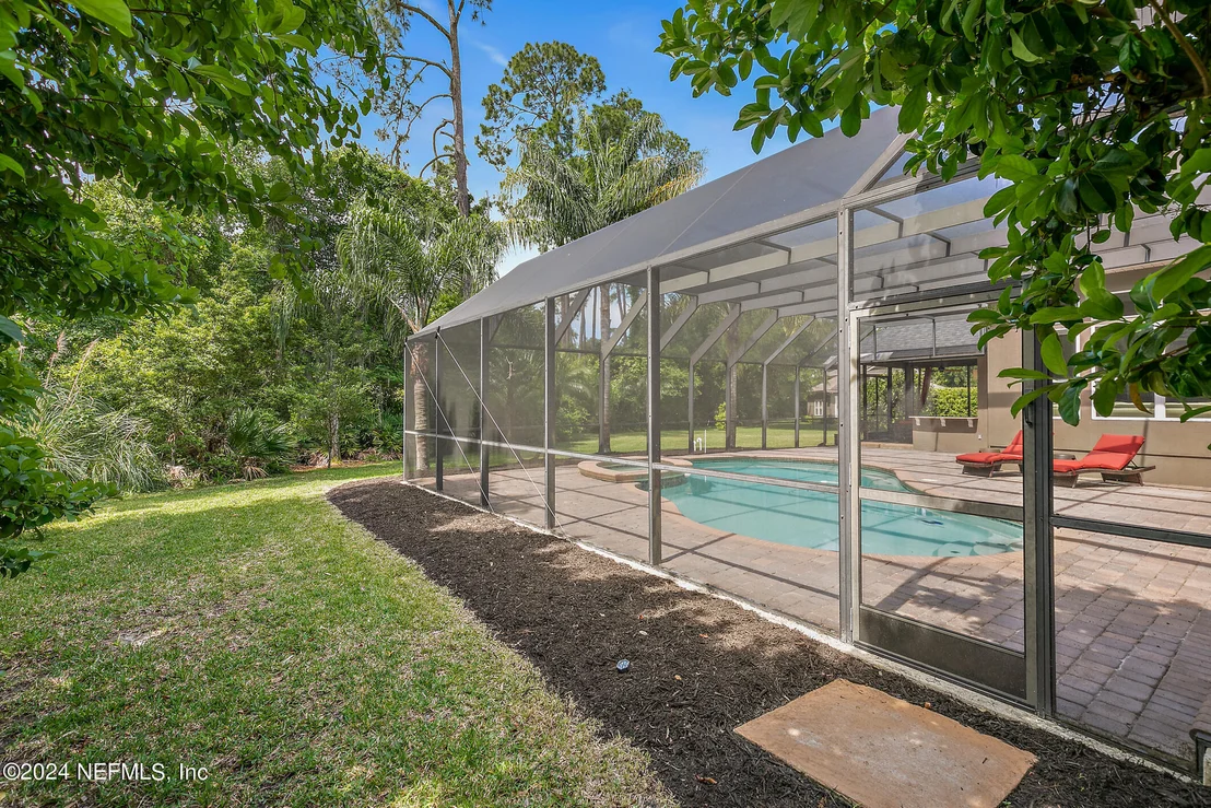 Photo of 329 SUMMERSET Drive