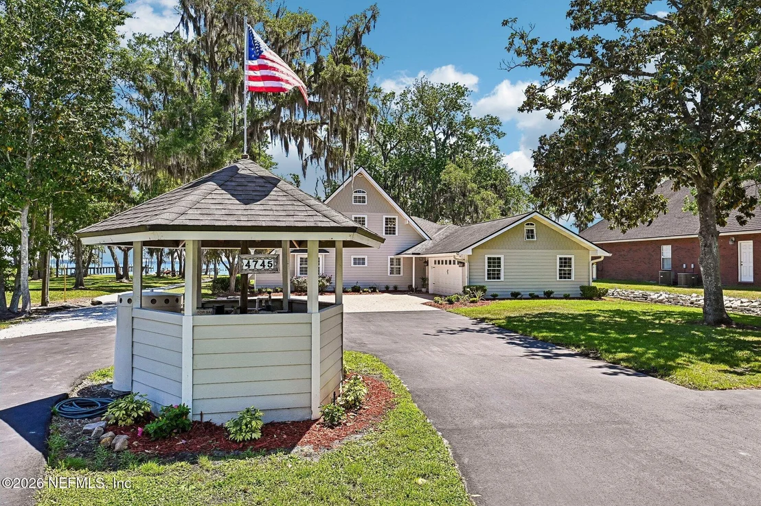 Photo of 4745 RAGGEDY POINT Road