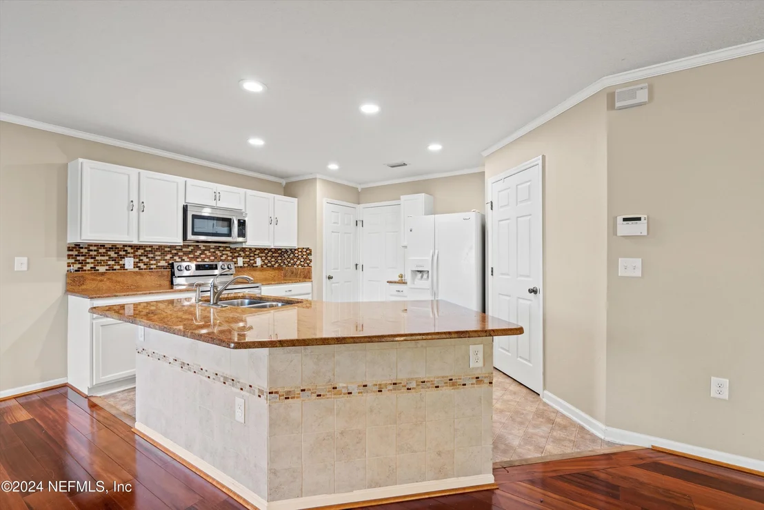 Photo of 12157 ALEXANDRA Drive