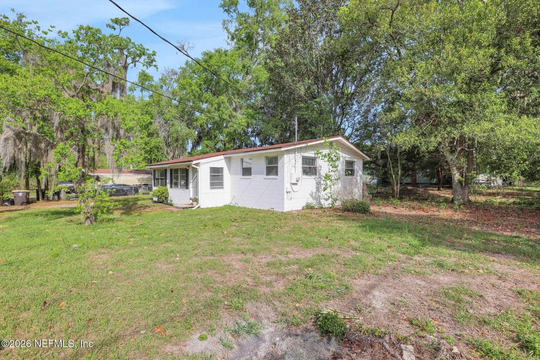 Photo of 2305 JAYSON Avenue