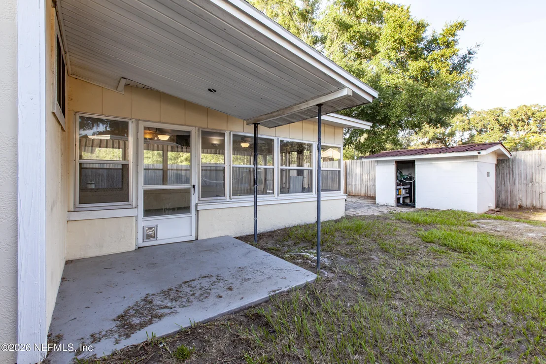 Photo of 2233 LA VALLE Drive