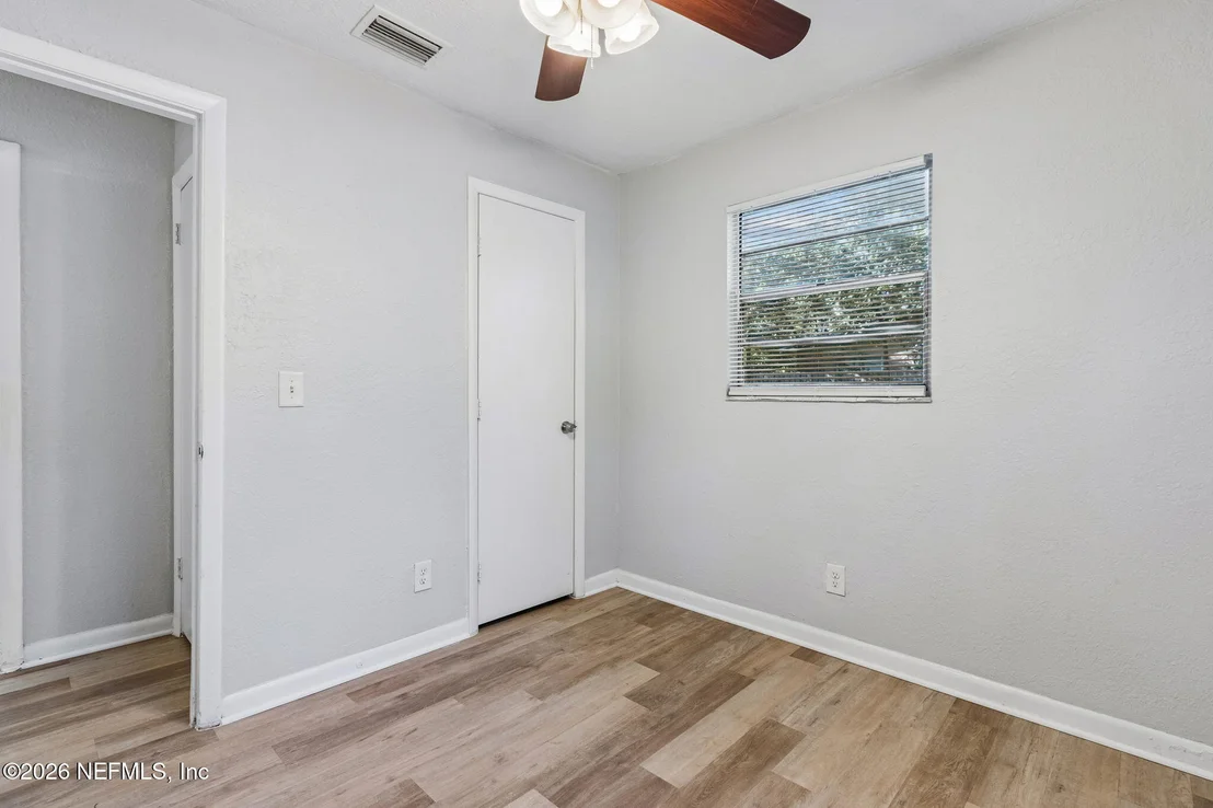 Photo of 2965 SUNSET Street
