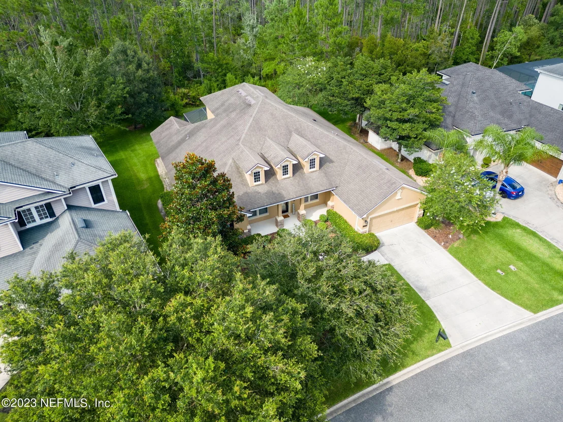 Photo of 548 SADDLESTONE Drive