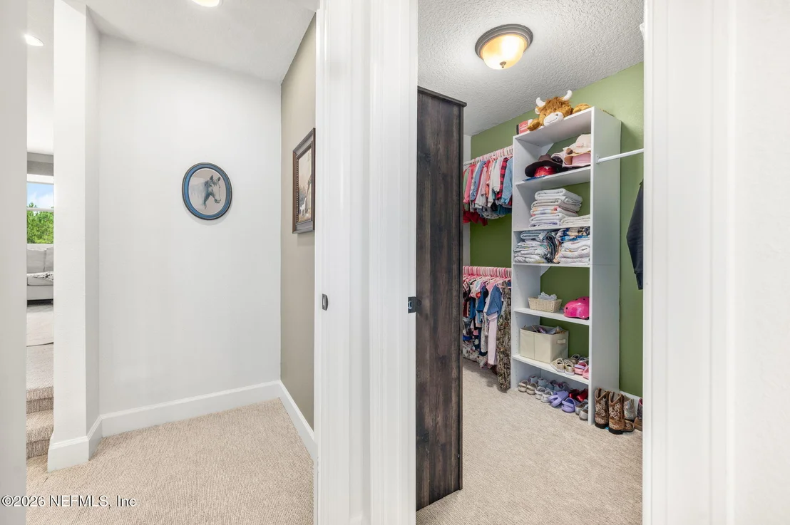 Photo of 681 GLENNEYRE Circle
