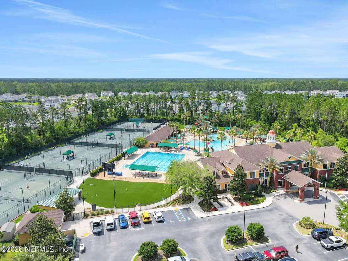 Photo of 1004 FLORA PARKE Drive