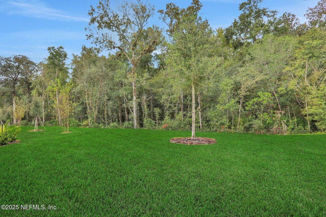 Photo of 643 FARMFIELD Drive