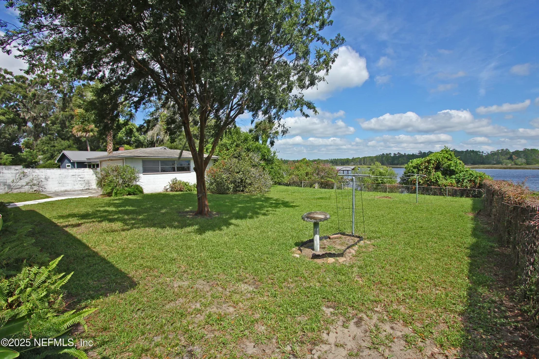 Photo of 4163 TROUT RIVER Boulevard