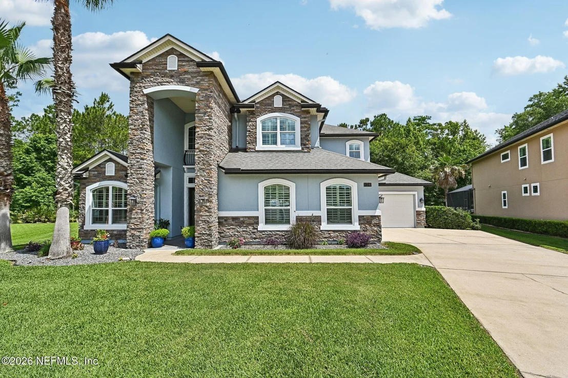 Photo of 136 DUNDEE Place