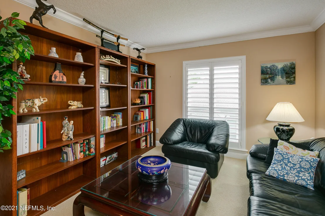 Photo of 1607 SILVER LEAF Way