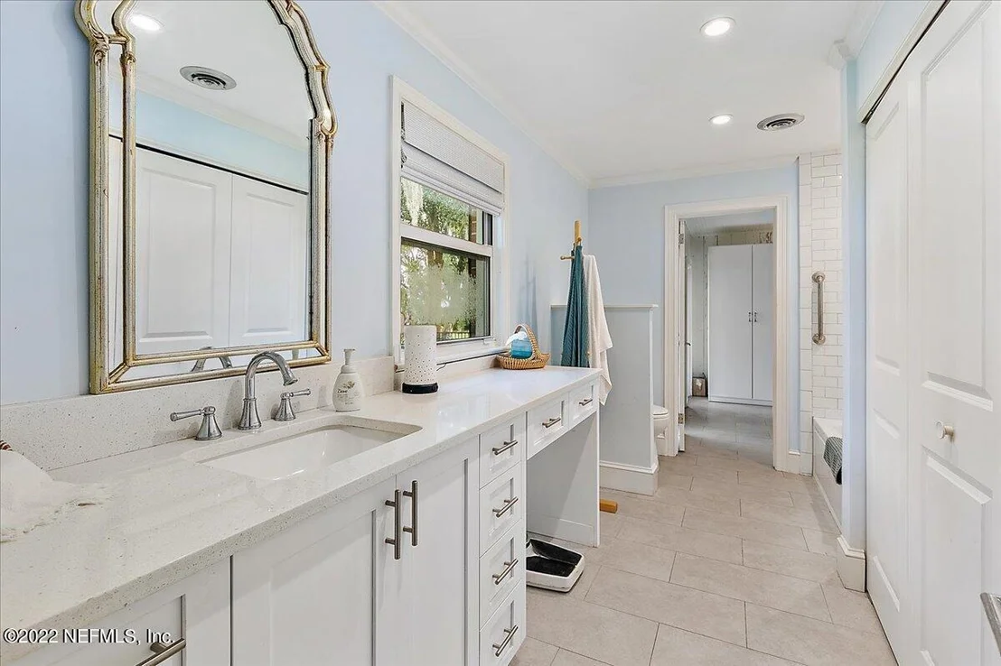 Photo of 1348 BAYLOR Lane