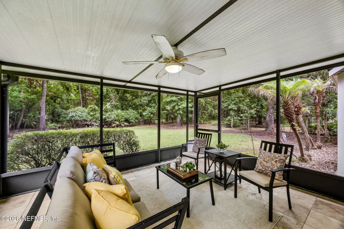 Photo of 556 REDBERRY Lane