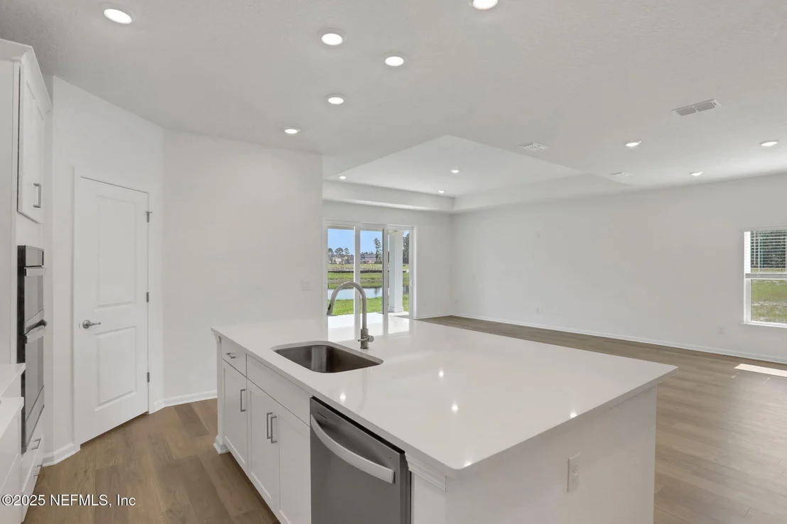 Photo of 161 CEDAR KNOLL Circle