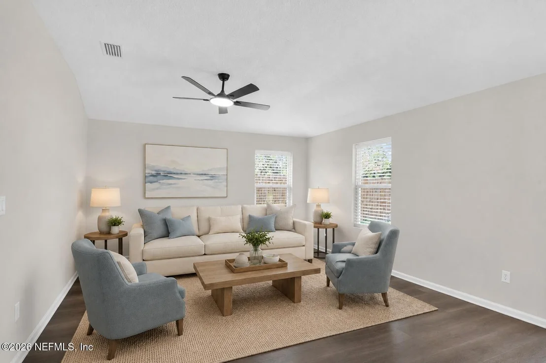 Photo of 126 ROBERTS Boulevard