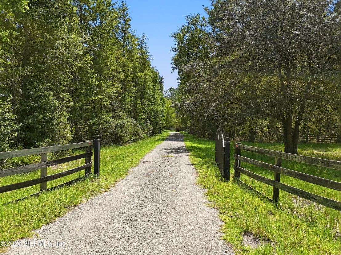 Photo of 879 COUNTY ROAD 217