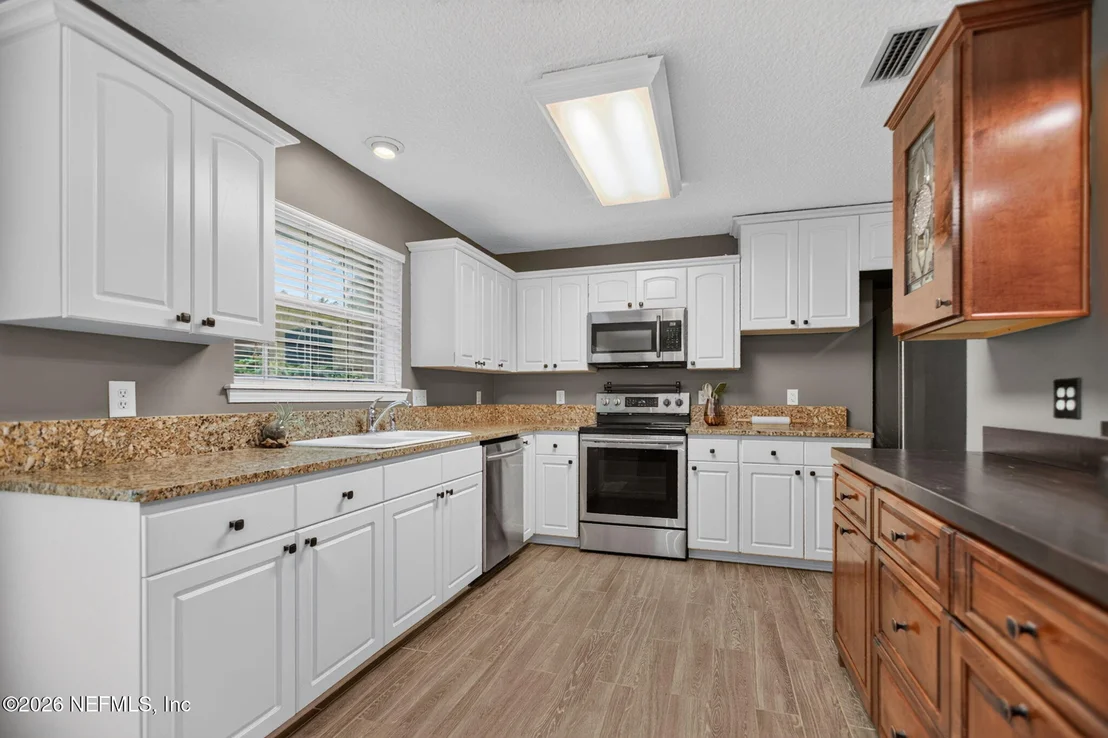 Photo of 8630 SYNHOFF Drive