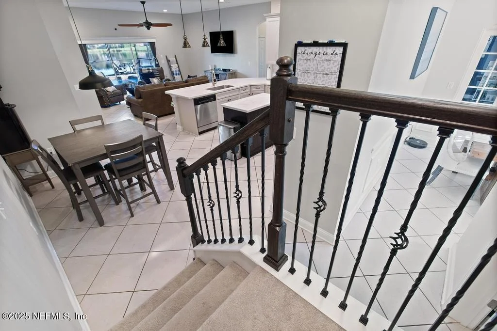 Photo of 10944 LOTHMORE Road