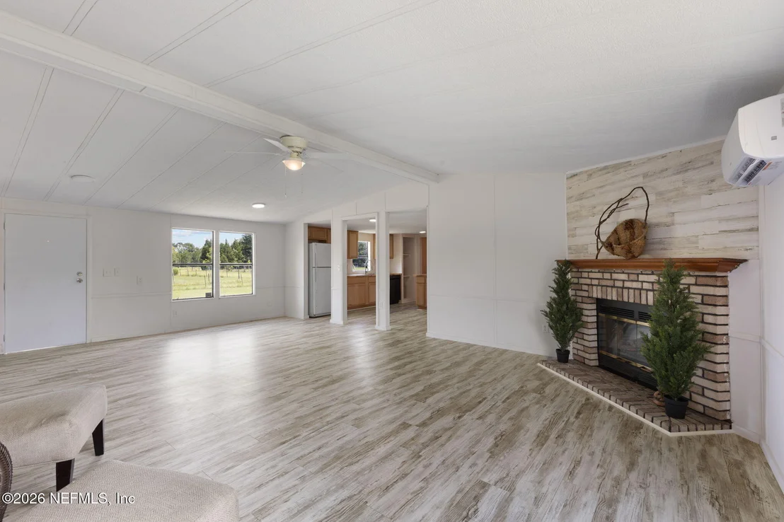 Photo of 6952 COUNTY ROAD 136A