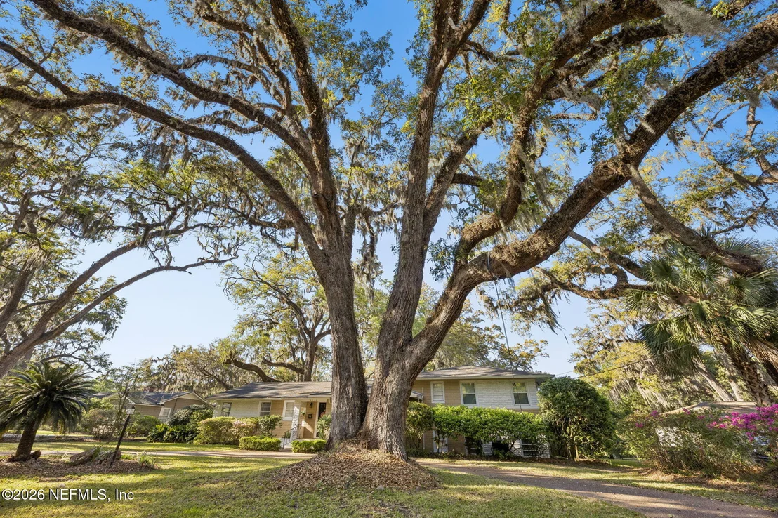 Photo of 4226 FOREST PARK Road