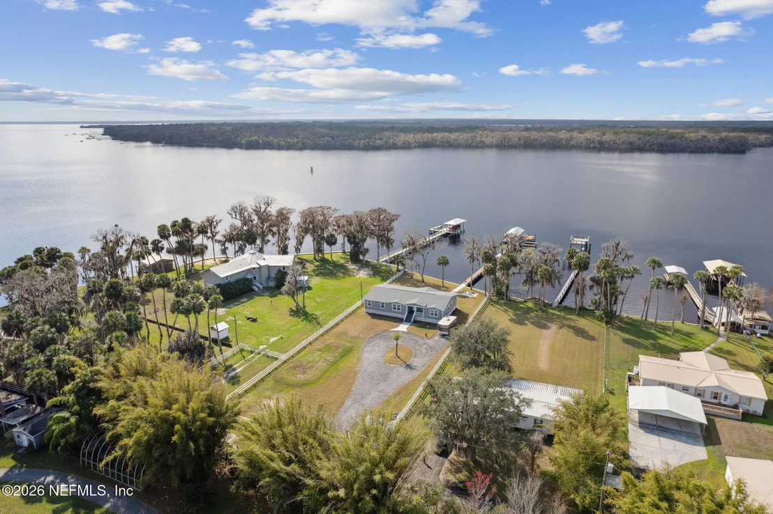 Photo of 208 LAKE GEORGE POINT Drive