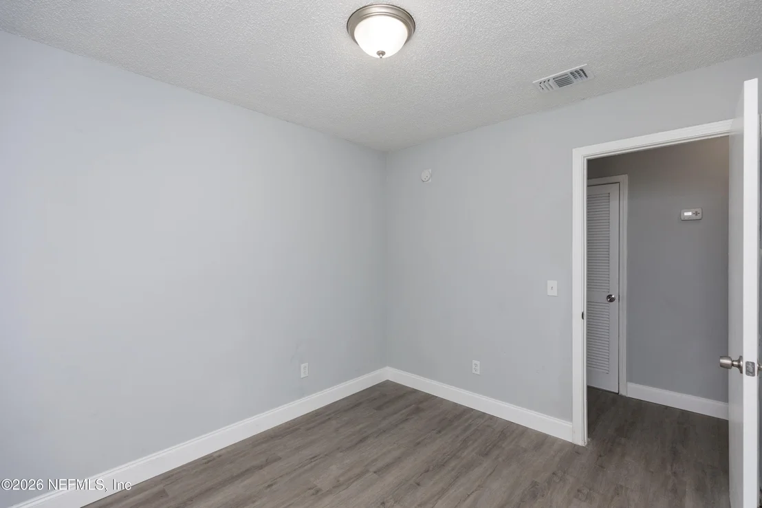 Photo of 1003 DANIEL Street