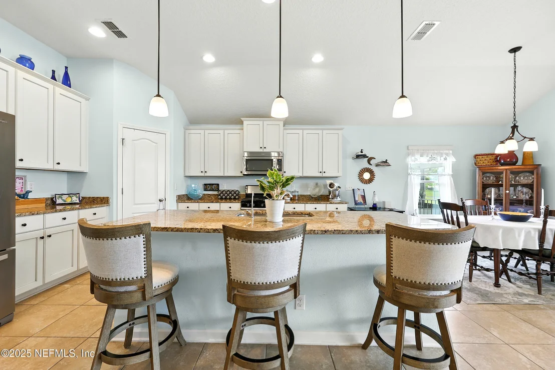 Photo of 329 SHETLAND Drive