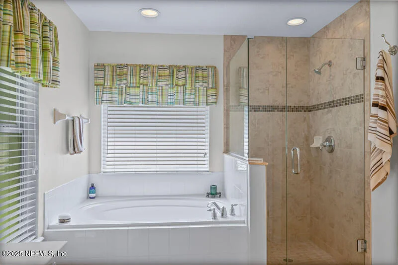 Photo of 972 BECKINGHAM Drive