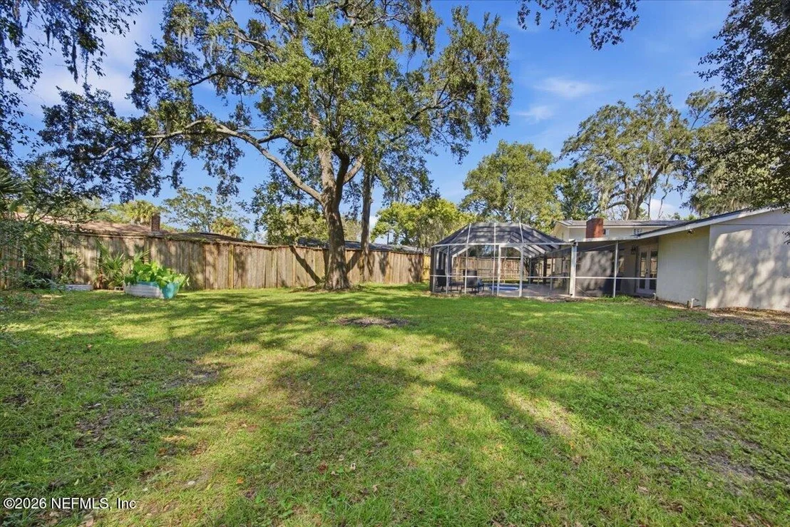 Photo of 6842 ESTRADA Road
