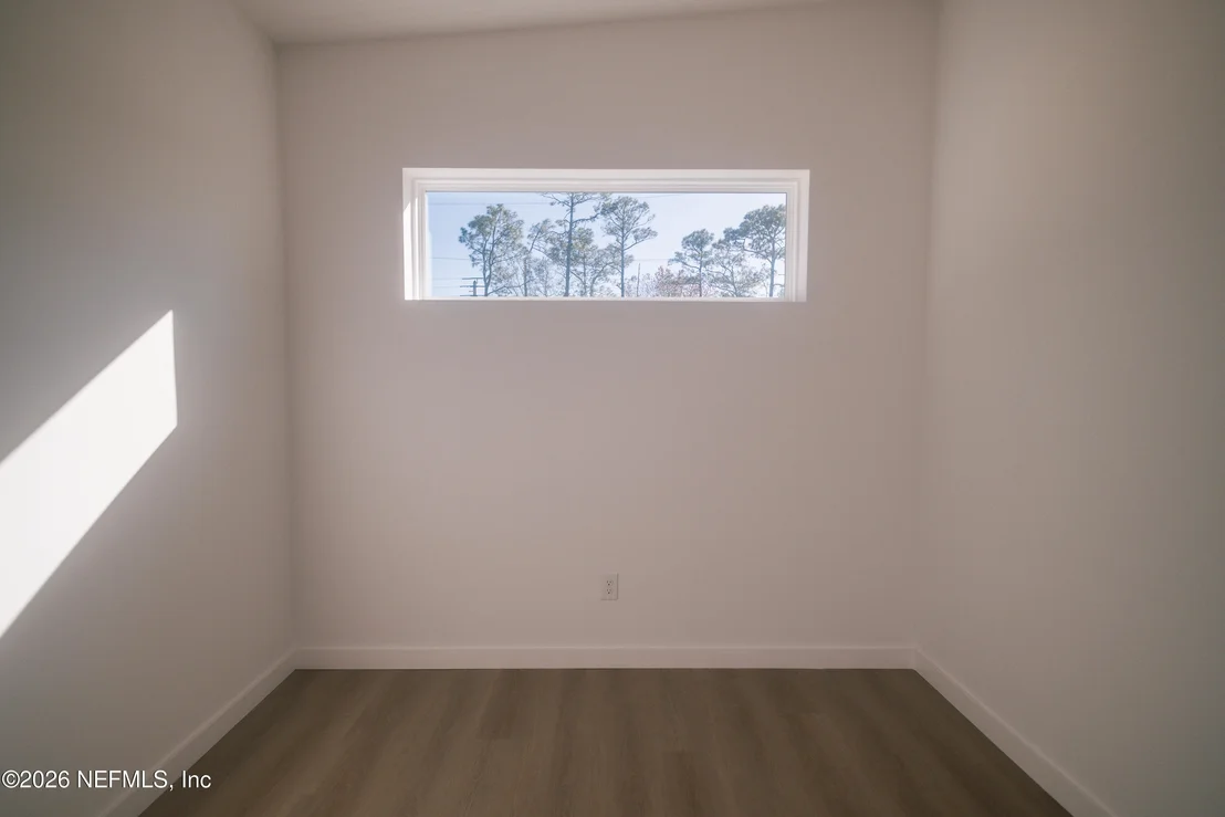 Photo of 572 WOODLAWN Road