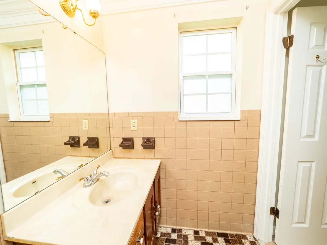 Photo of 2159 CORTEZ Road