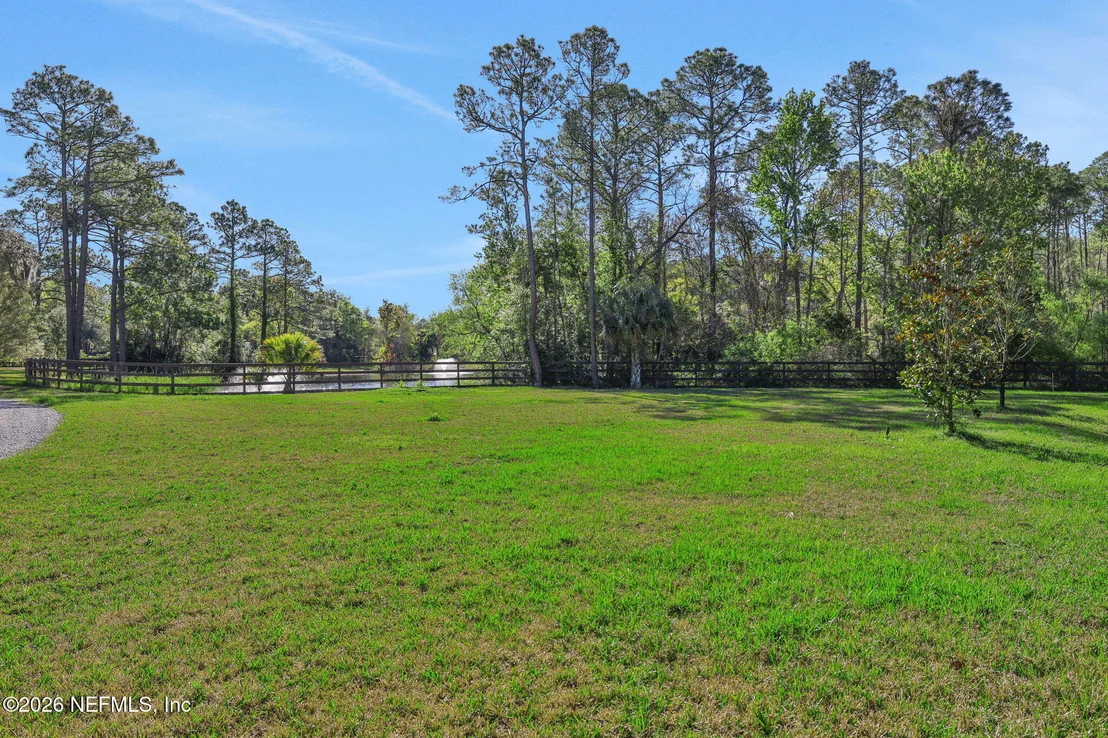 Photo of 532 MOONSHINE Drive