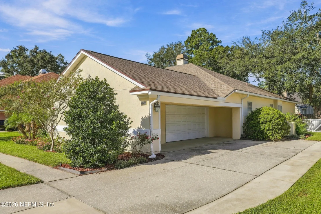 Photo of 424 HUCKLEBERRY Trail