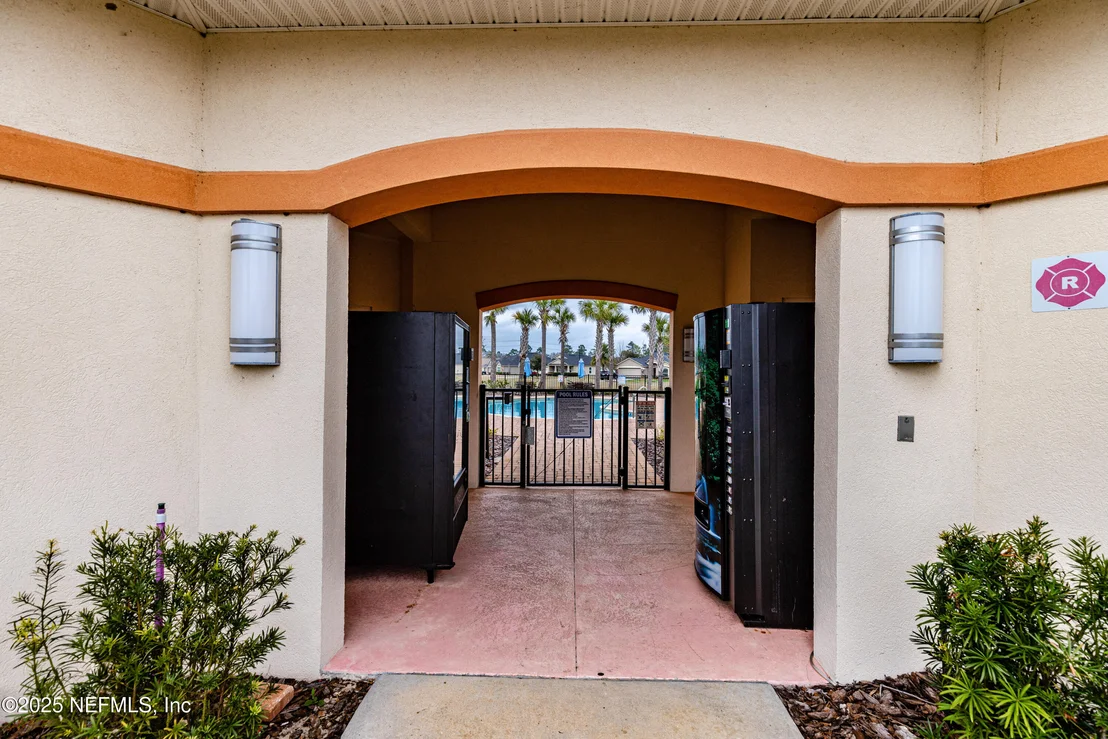 Photo of 4100 SPRING CREEK Lane